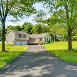 Kunkletown Family Home With Private Pool And Yard!