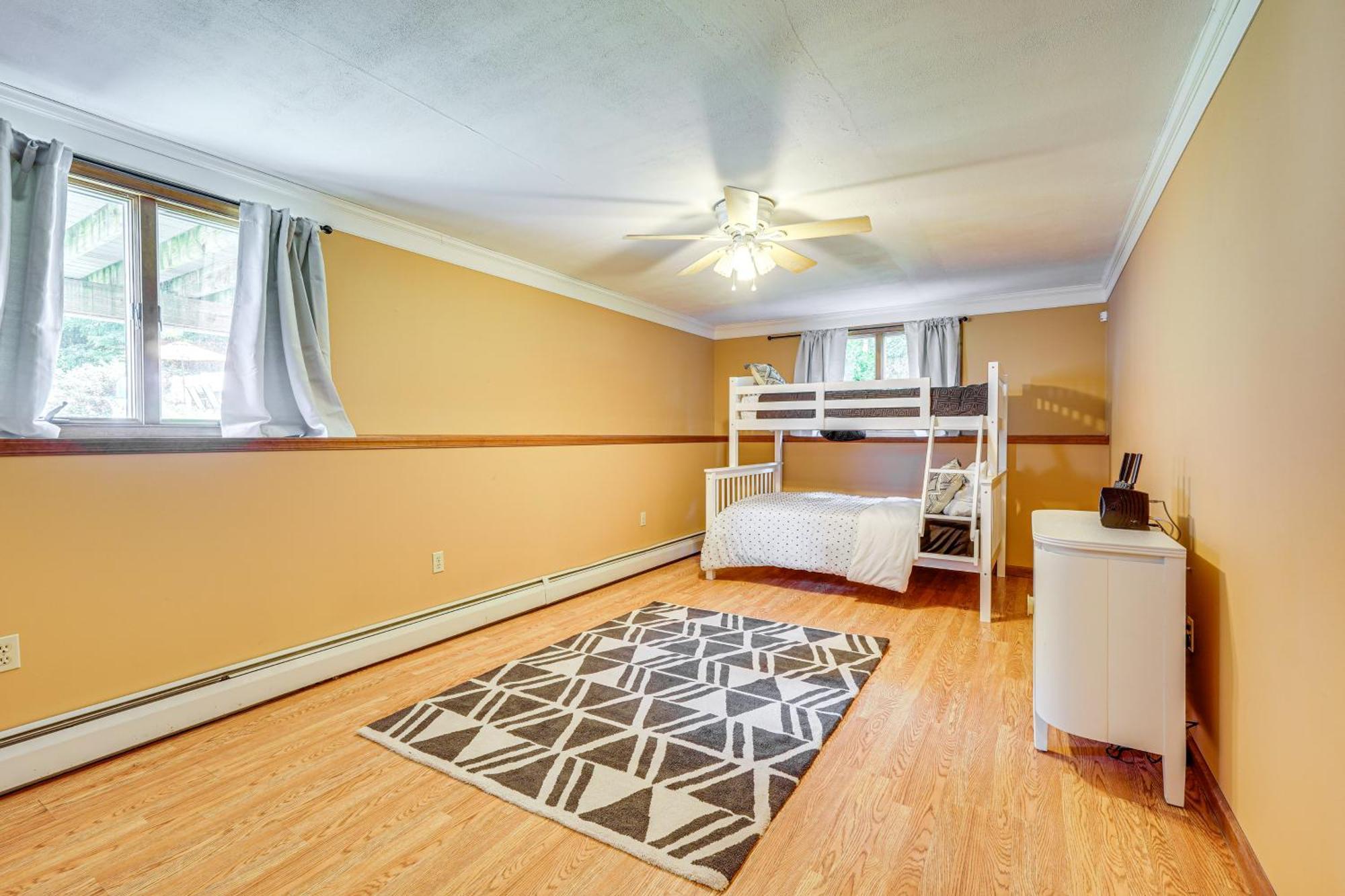 Holiday home Kunkletown Family With Private Pool And Yard!